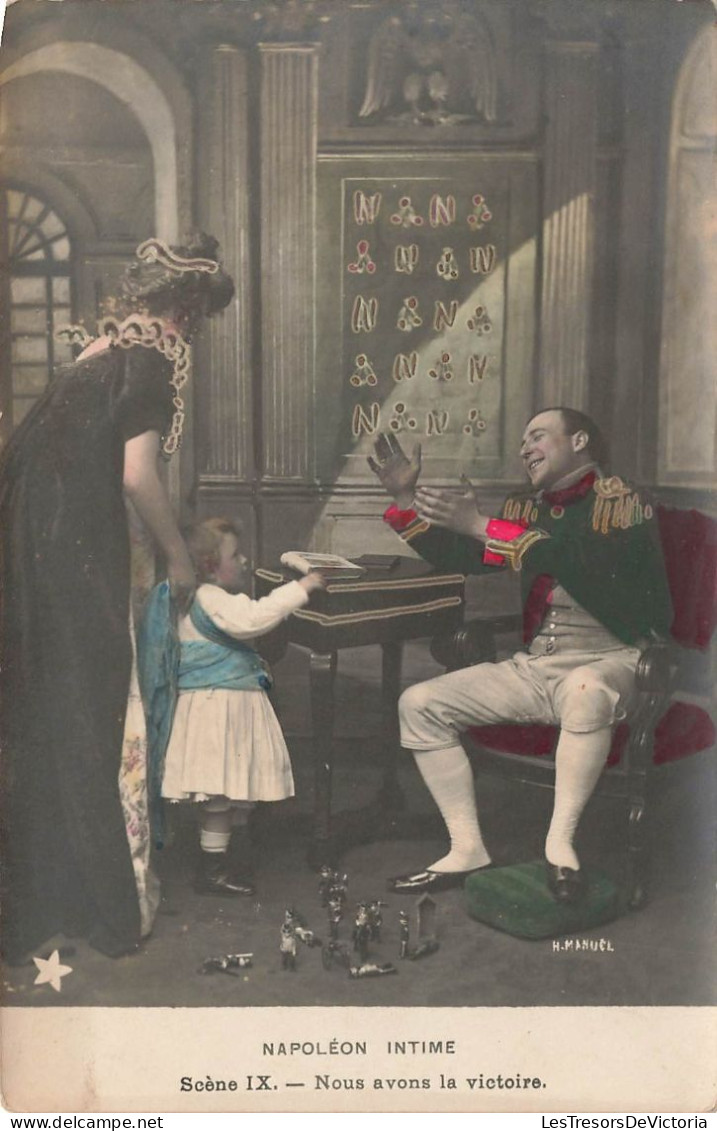 FAMILLES ROYALES - Napoléon Intime - Napoléon Jouant Avec Son Enfant - Carte Postale Ancienne - Familles Royales