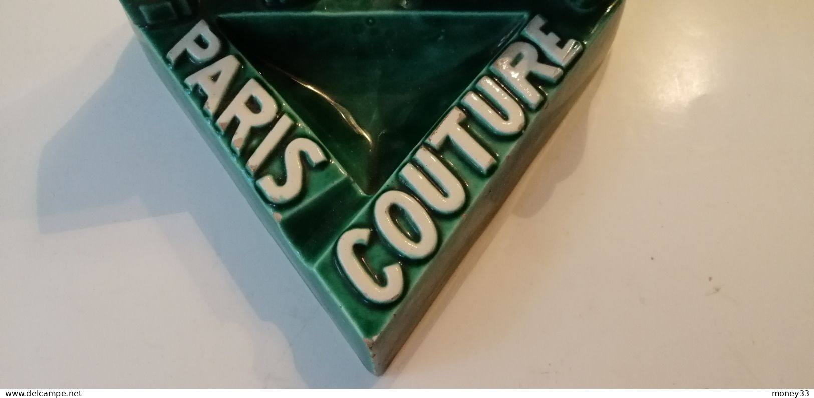 Cendrier " Paris Couture " En Céramique Verte. Arc De Triomphe - Ashtrays