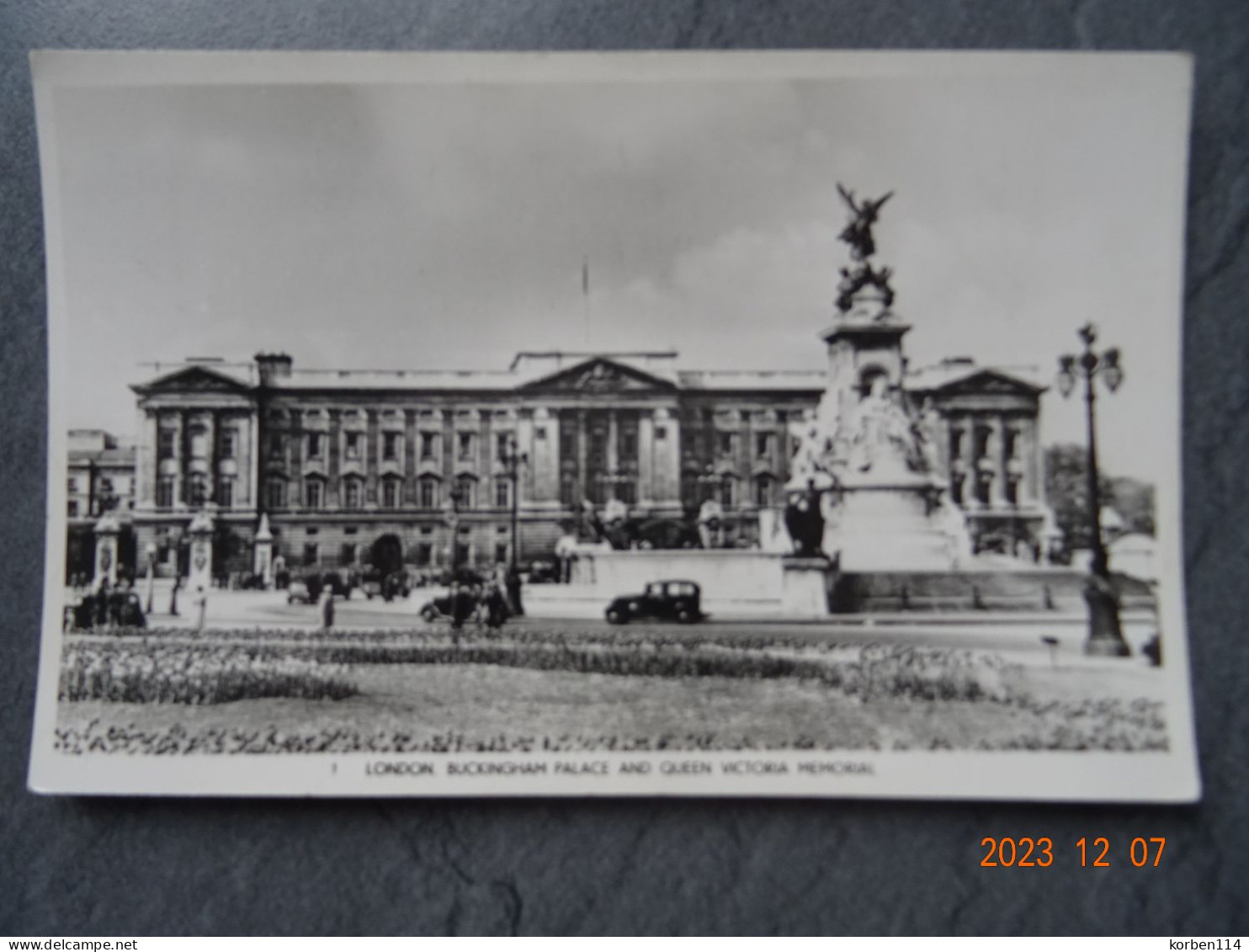 BUCKINGHAM  PALACE - Buckingham Palace