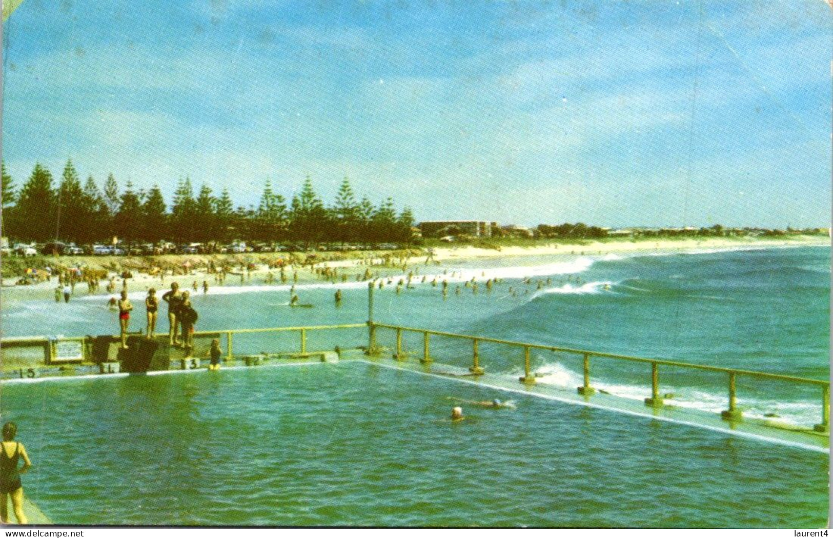 10-12-2023 (1 W 46) Australia - QLD - Burleigh Height Surfing Beach (posted Older Postcard) - Sunshine Coast