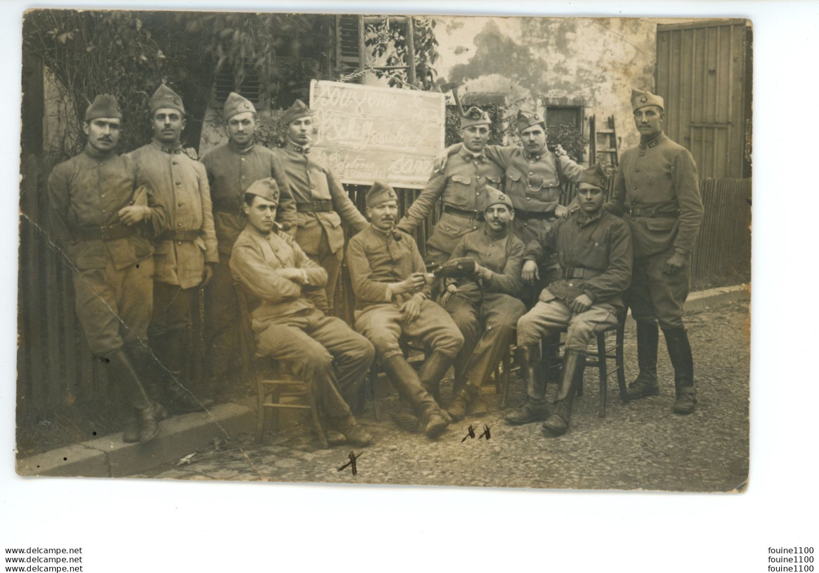 CARTE PHOTO Militaire 18e Régiment ( Schiffsseiler ? Allemagne ? Schifferstadt  ? ) à Identifier ( Mauvais état ) - Schifferstadt