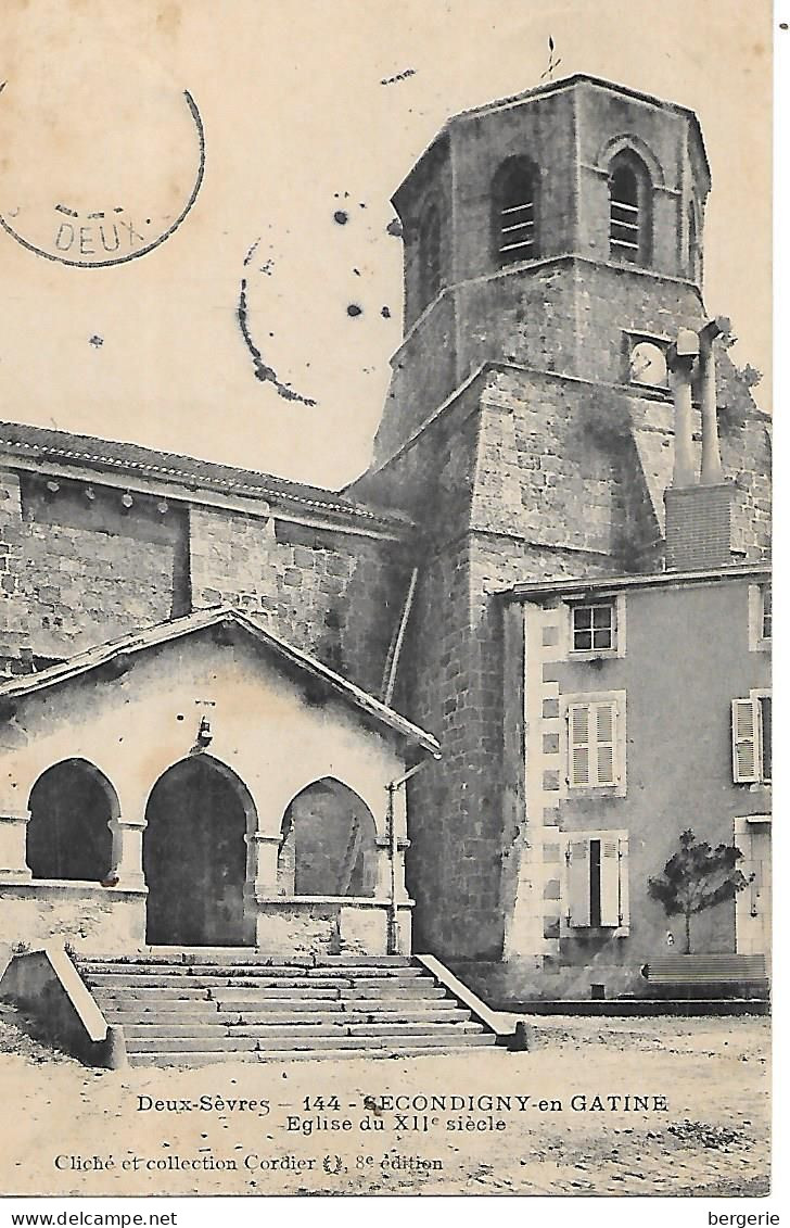 C/80            79    Secondigny    -   Place De L'église - Secondigny