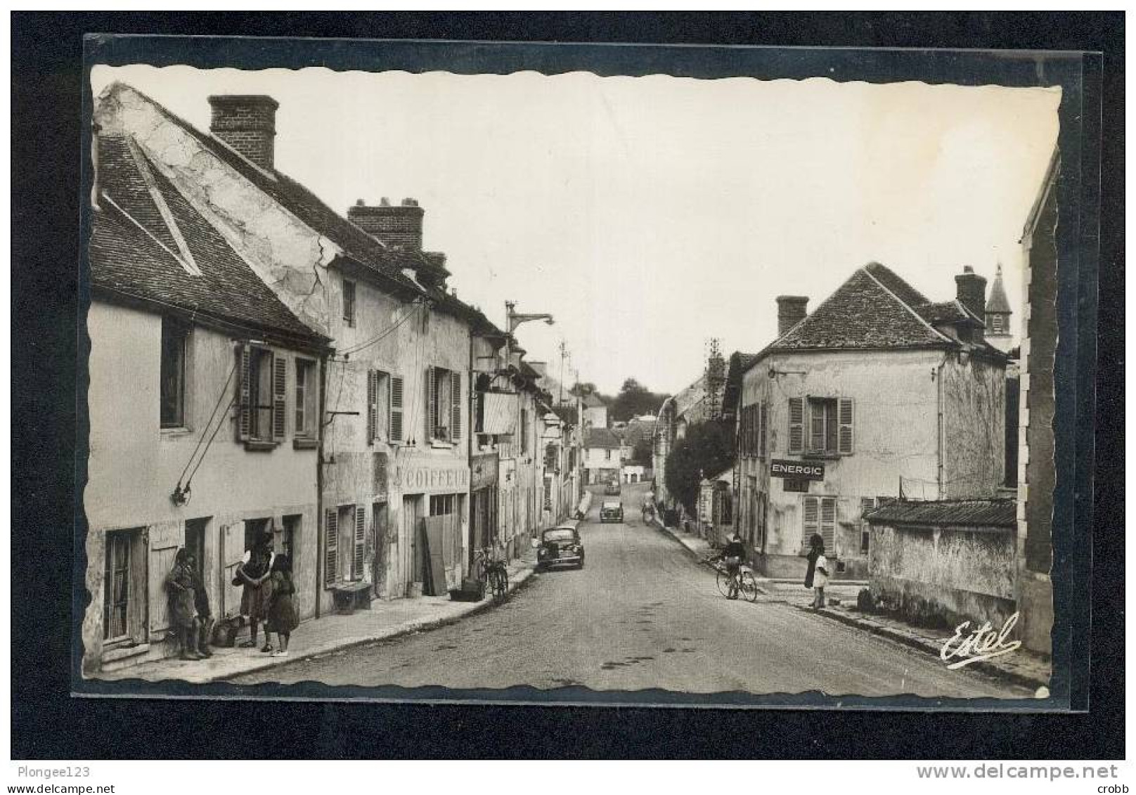 78 - SEPTEUIL : Route De Versailles,(voiture Ancienne) - Septeuil