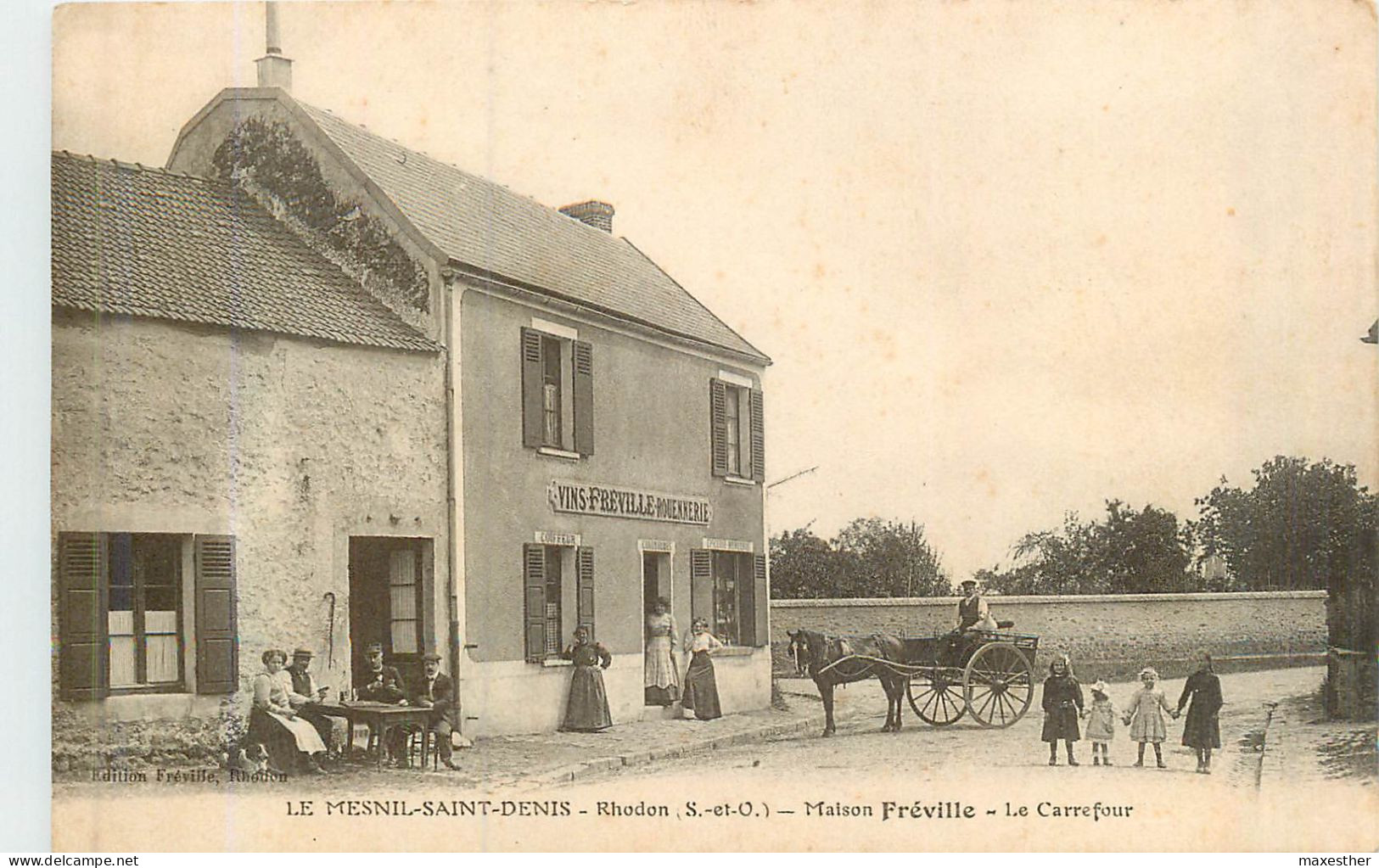 LE MESNIL ST DENIS Rhodon Maison Préville, Le Carrefour - Le Mesnil Saint Denis