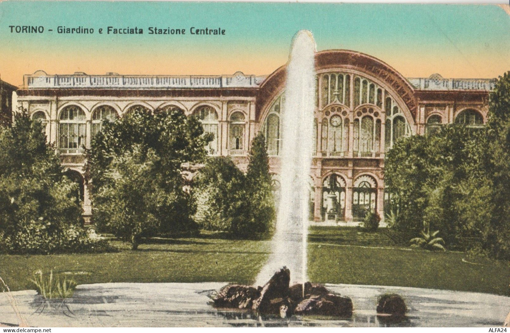 CARTOLINA NON VIAGGIATA TORINO GIARDINO E FACCIATA STAZIONE CENTRALE (ZK1063 - Stazione Porta Nuova