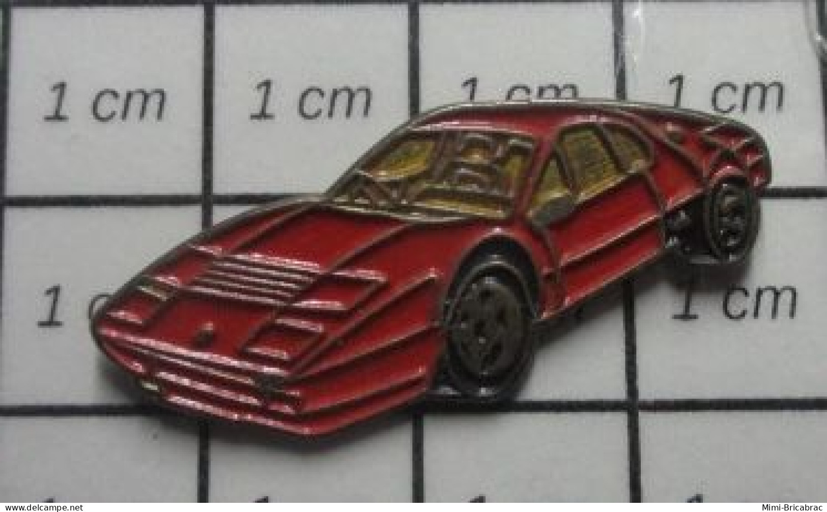 619 Pin's Pins / Beau Et Rare / AUTOMOBILES / FERRARI F40 ? TESTAROSSA ? CHI LO SAI ? - Ferrari