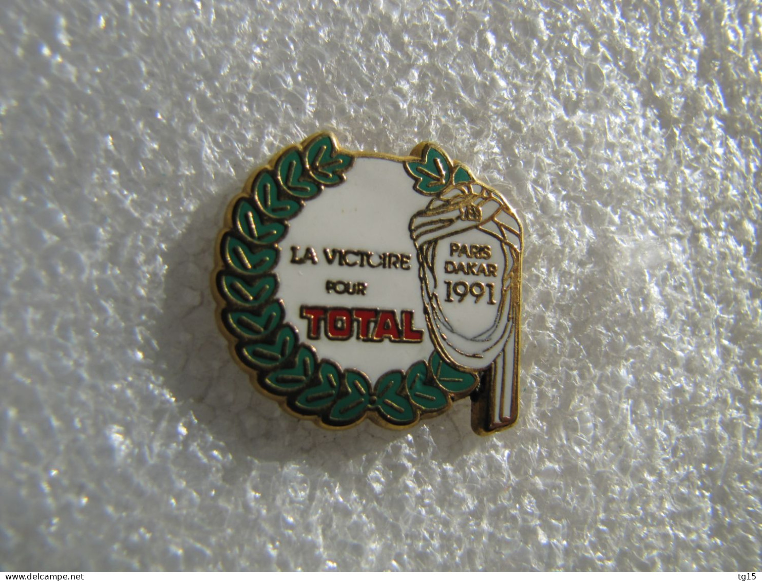 PIN'S    TOTAL   PARIS DAKAR  91  Zamak  ARCANE - Rallye