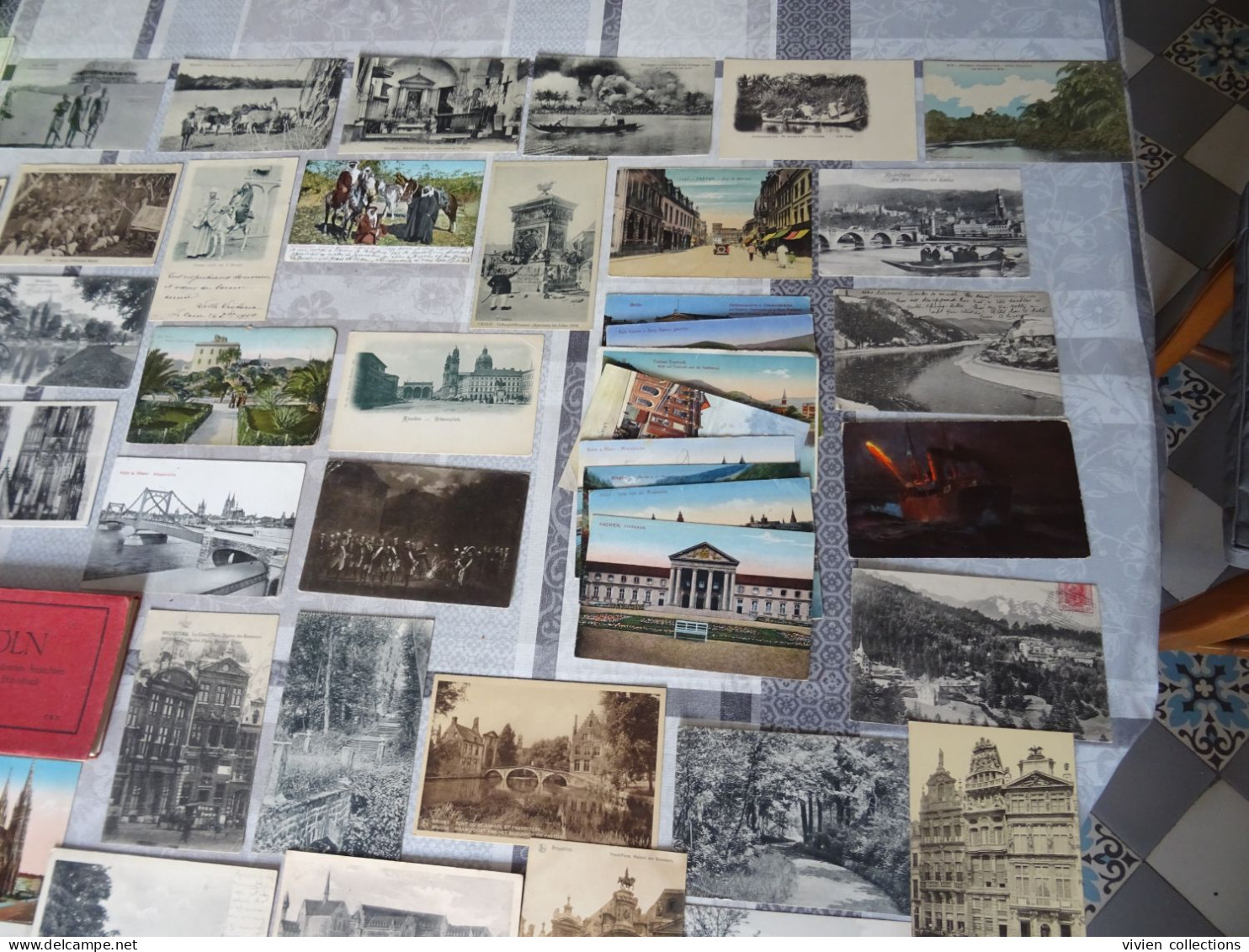 2 Grandes Boites De Cartes Postales Anciennes France Et étranger - 500 Postcards Min.