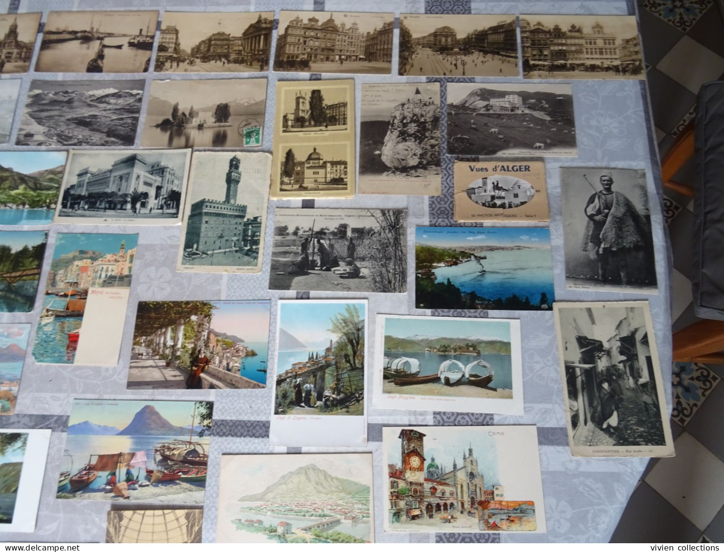2 grandes boites de cartes postales anciennes France et étranger