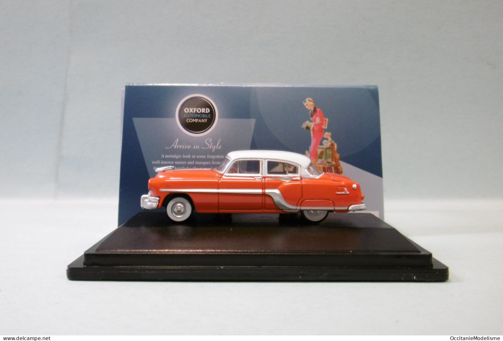 Oxford - PONTIAC CHIEFTAIN 1954 Rouge Voiture US Neuf HO 1/87 - Road Vehicles