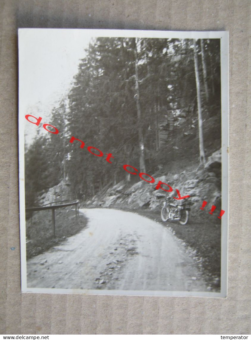 On A Trip / Austria, Wien-Stift-Zwettl / Motorbike - Motorcycle - Moto - Motorcyclists -Motorcycling ( 1929 ) Real Photo - Zwettl