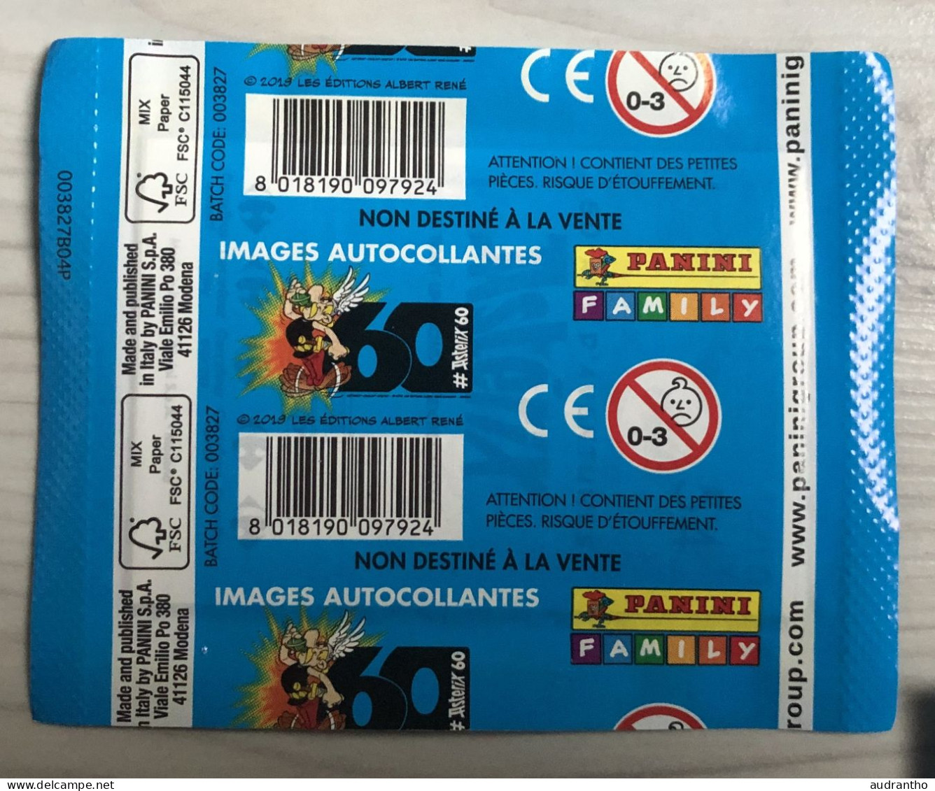 100 Pochettes De Stickers PANINI - Astérix 60 Ans D'aventures - Carrefour - 300 Vignettes Autocollantes 2019 - Autocollants