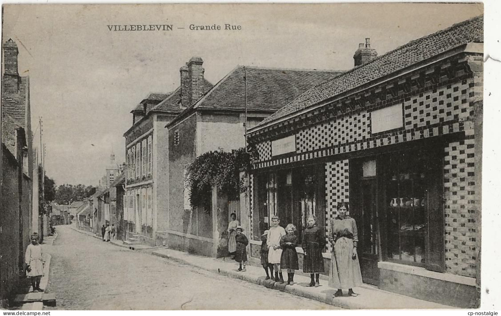 VILLEBLEVIN GRANDE RUE - Villeblevin