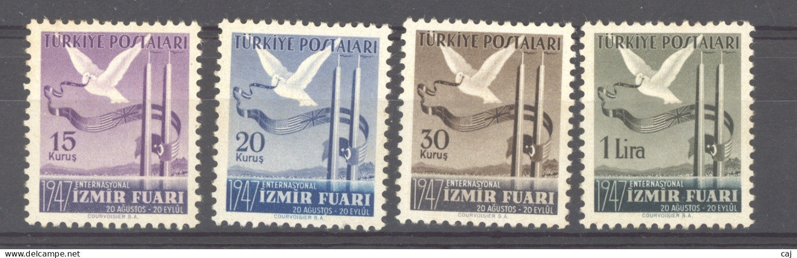 Turquie  :  Yv  1044-47  * - Ungebraucht