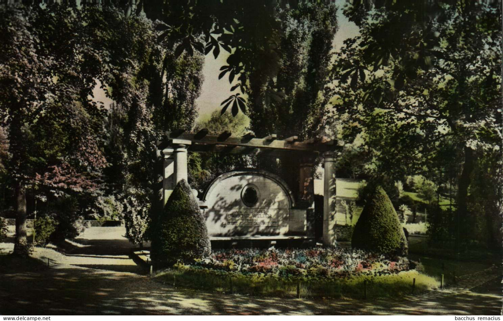 ESCH-SUR-ALZETTE - Monument M.Welter Avec Timbre Ville D'Esch-sur-Alzette Ville Franche 1906-1956 Cachet  21.8.1956 - Esch-Alzette