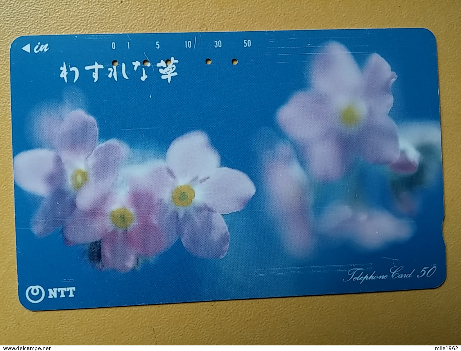 T-383 - JAPAN, Japon, Nipon, TELECARD, PHONECARD, Flower, Fleur, NTT 331-137 - Flowers