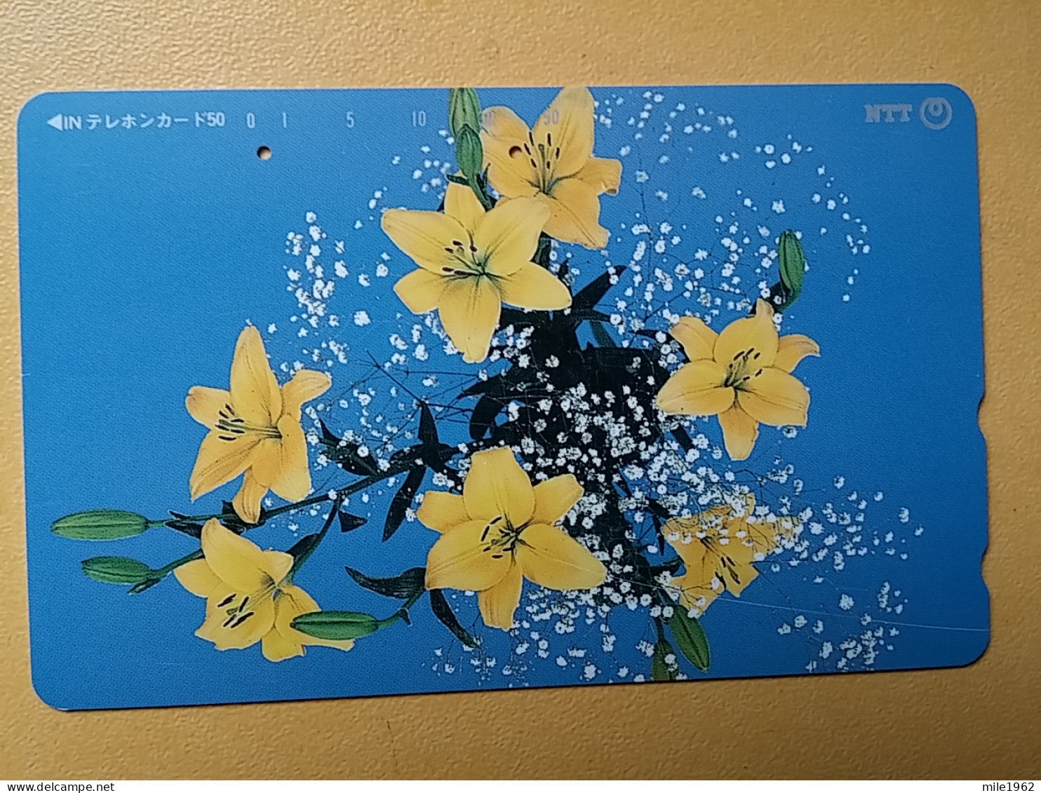 T-384 - JAPAN, Japon, Nipon, TELECARD, PHONECARD, Flower, Fleur, NTT 231-183 - Flowers