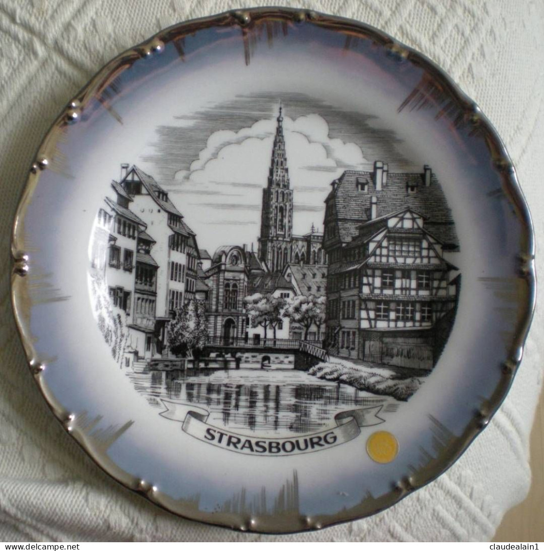 Assiette Murale En Céramique De Strasbourg _Diamètre 24,5 - Strasbourg (FRA)