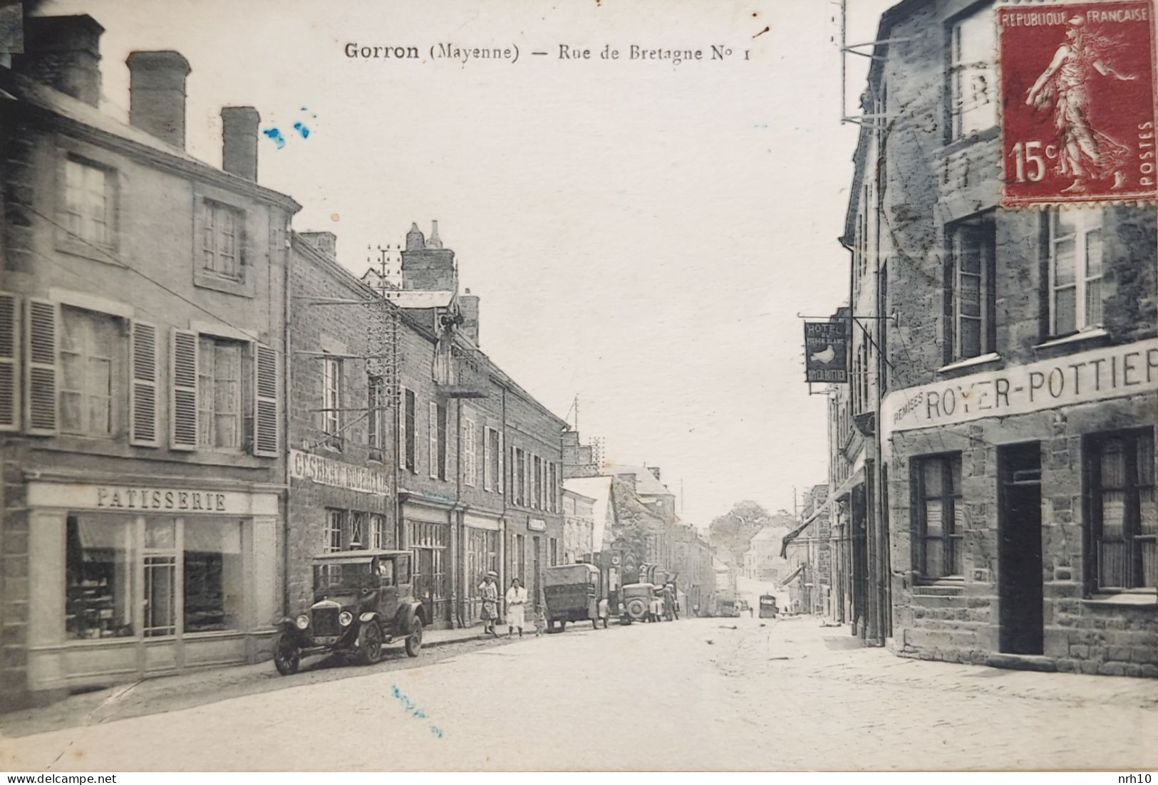 CPA 53 Gorron Rue De Bretagne  Devanture Automobile - Gorron