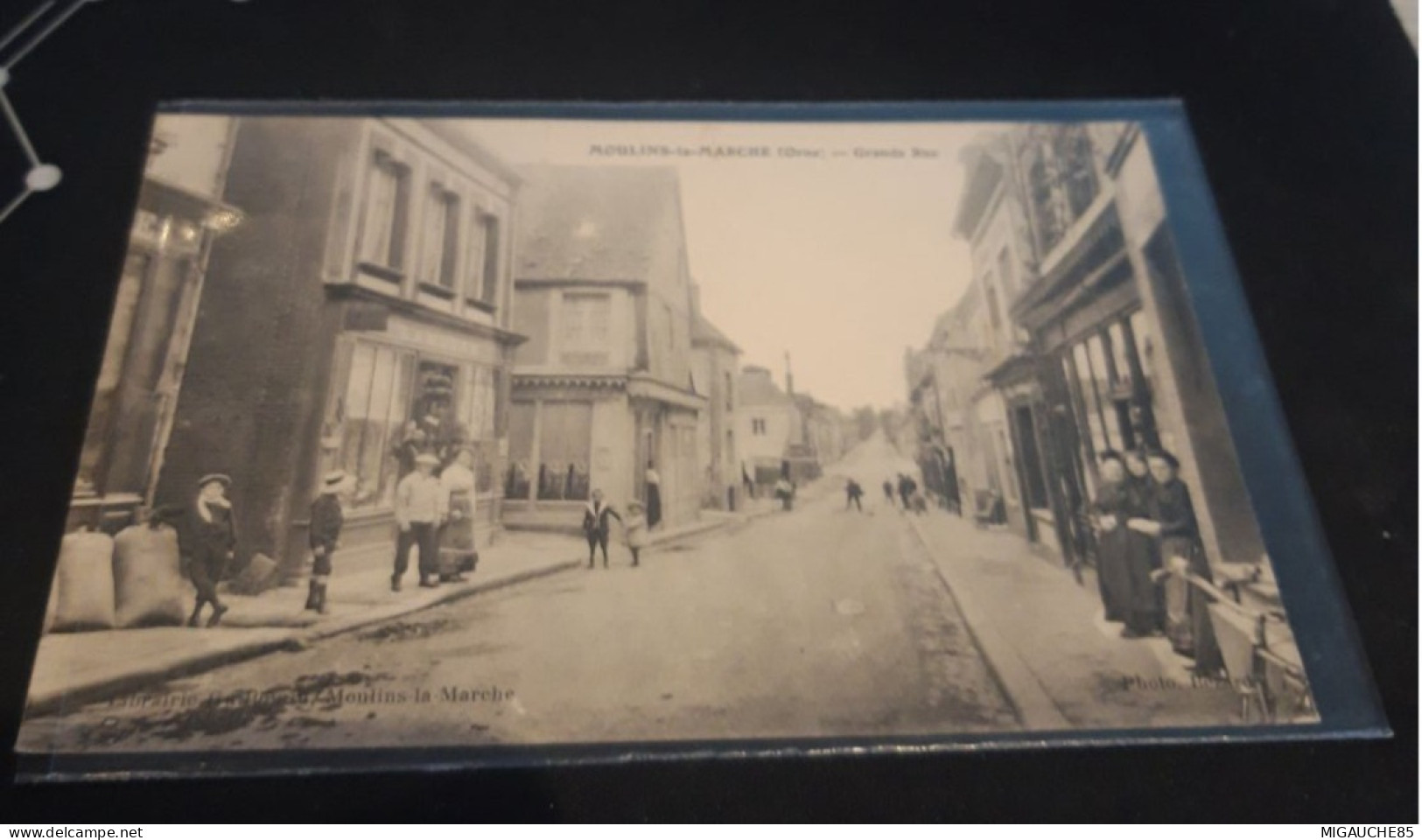 Carte Postale  MOULIN-LA-MARCHE  GRANDE RUE - Moulins La Marche