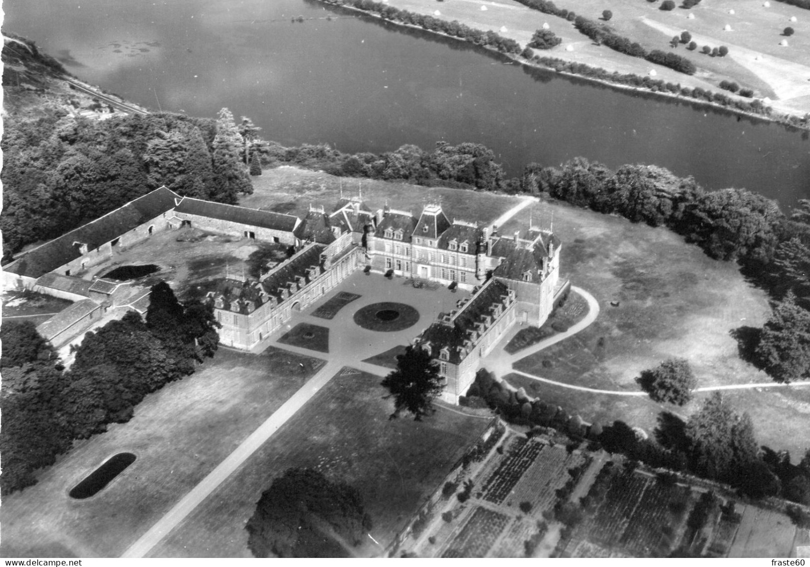 Le Cellier - Vue Aérienne - Château De Clermont - Le Cellier