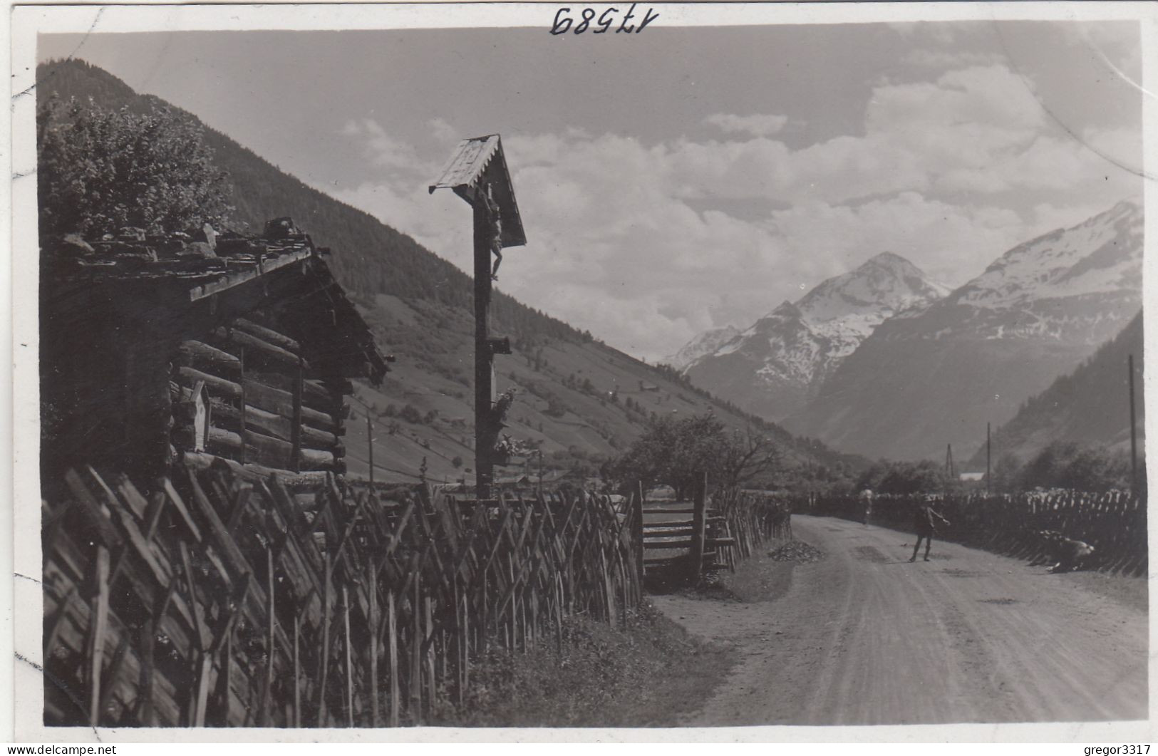 E2107) Bei RAURIS - Sehr Alte FOTO AK - Holzhaus U. Holzkreuz Mit Straße U. Kind U. Fahrrad Fahrer - Rauris