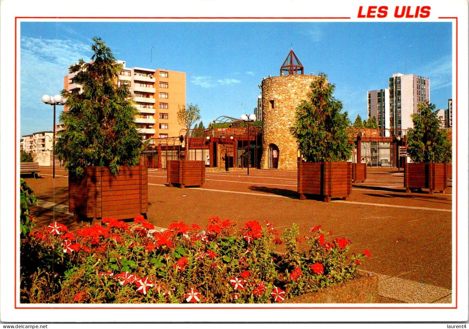 7-1-2024 (4 W 35) France - Les Ulis (2 Postcards) - Les Ulis