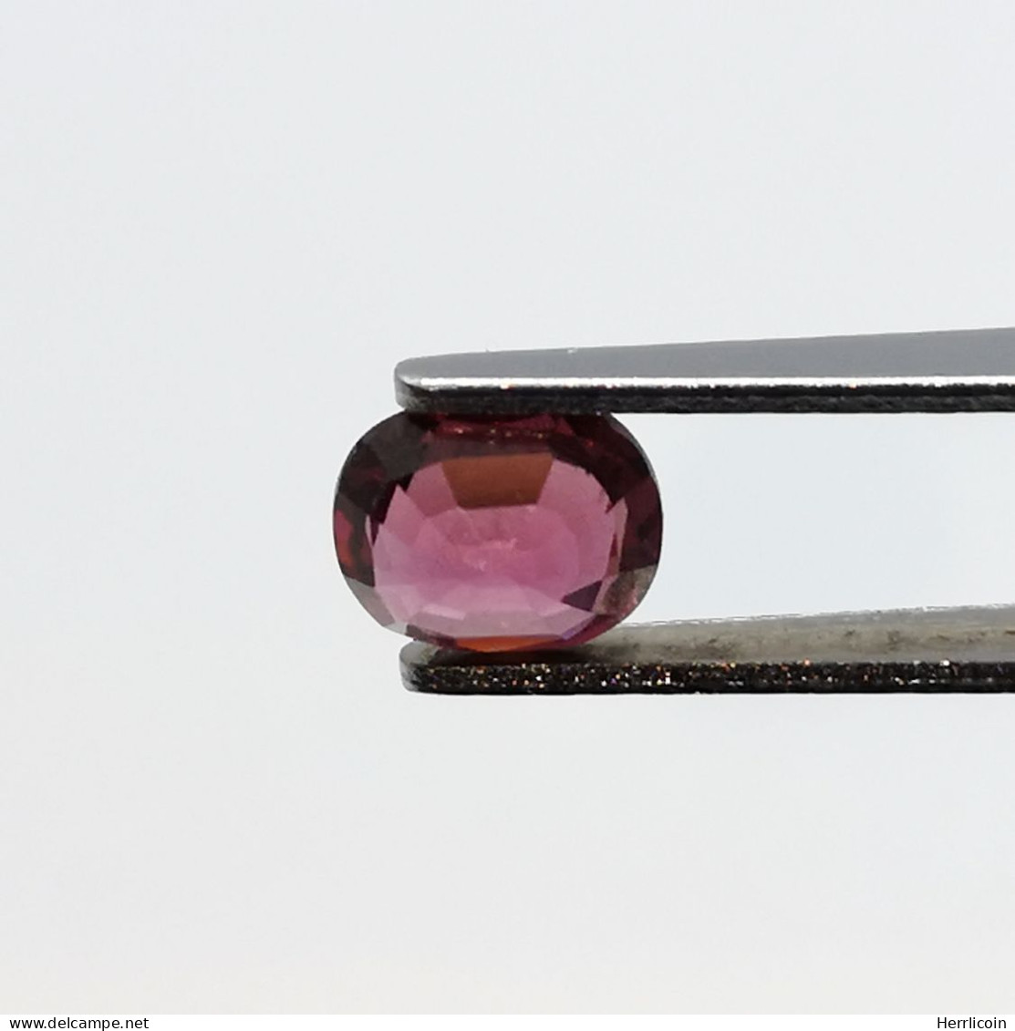 Grenat Rhodolite Naturel De Madagascar - Coussin 0.92 Carat - 6.1 X 5.2 X 3.1 Mm - Andere & Zonder Classificatie