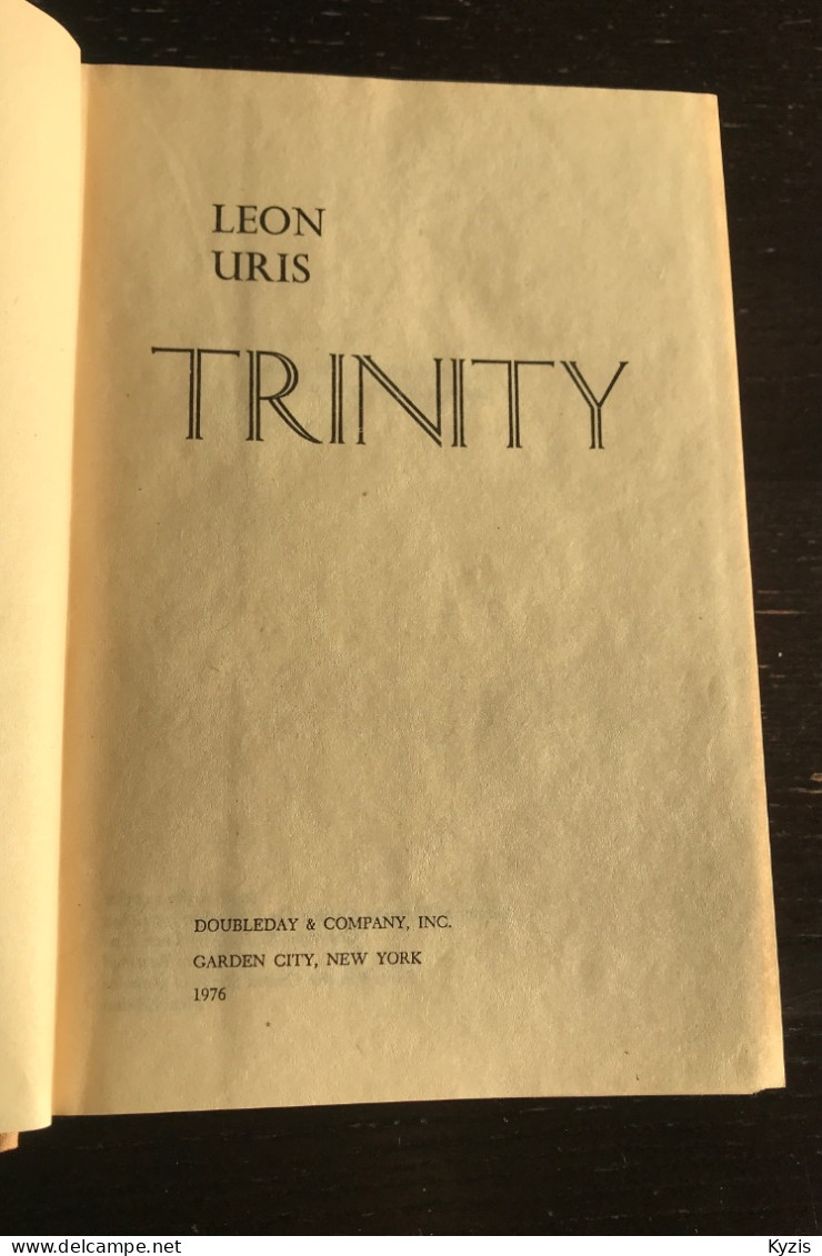 TRINITY - LÉON URISS - 1976 - Militair/ Oorlog