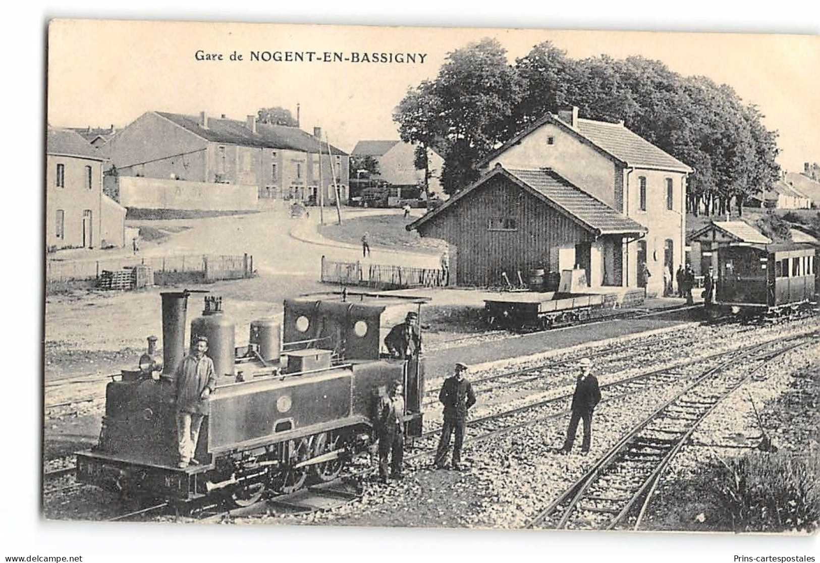 CPA 52 Nogent La Gare Et Le Train Tramway - Nogent-en-Bassigny