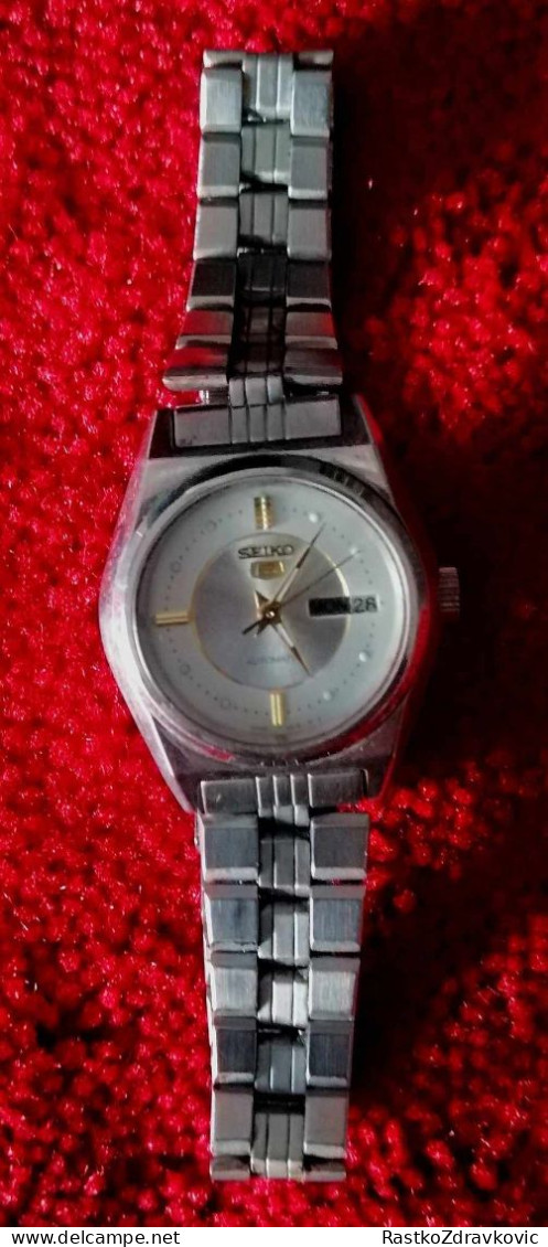 SEIKO 5-AUTOMATIC+WOMEN+ORIGINAL JAPAN+VINTAGE WATCH - Antike Uhren