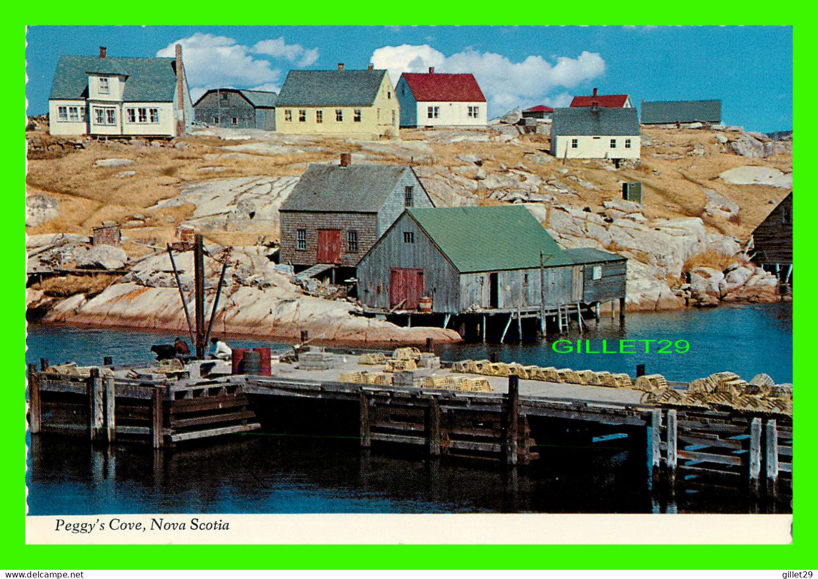 PEGGY'S COVE,  NOVA SCOTIA -THE FISHING VILLAGE - DIFFERENT COLORS OF THE ROOF - H. S. CROCKER - - Autres & Non Classés