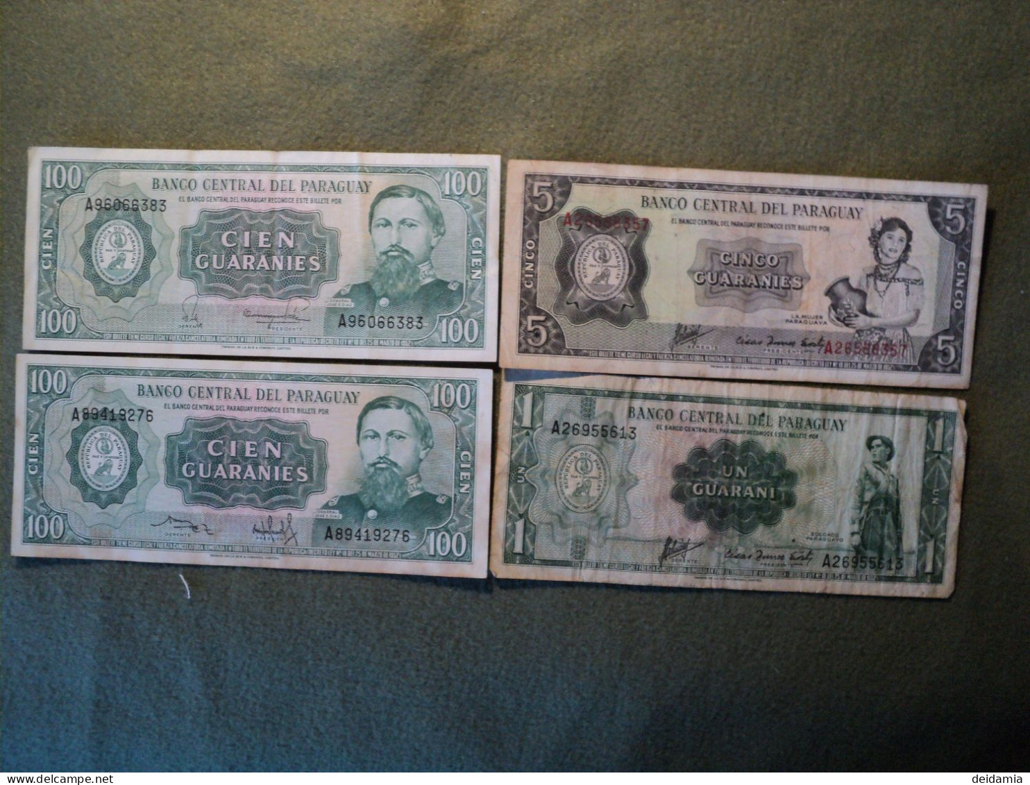 PARAGUAY. LOT DE 4 BILLETS DE BANQUE DIFFERENTS. ANNEES 1960 / 1980 - Paraguay