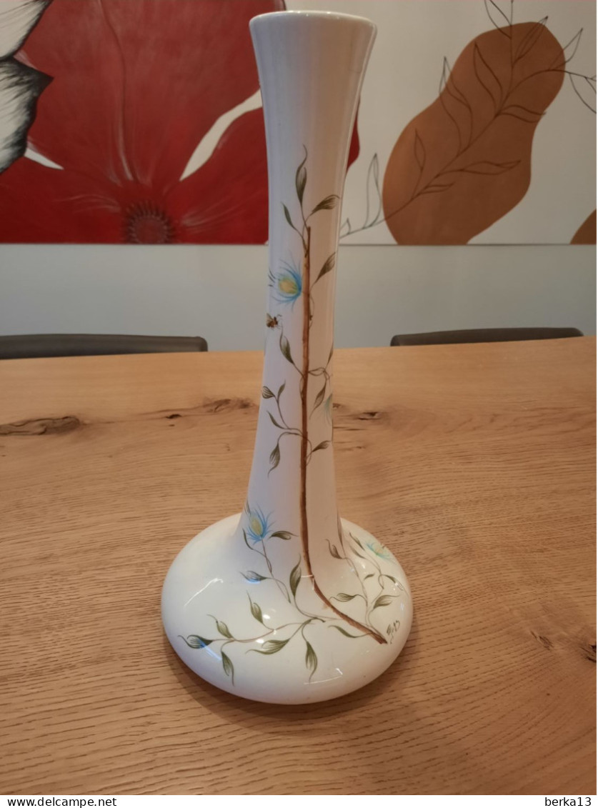 Très Beau Vase Signé En Porcelaine Italiennne - Non Classés