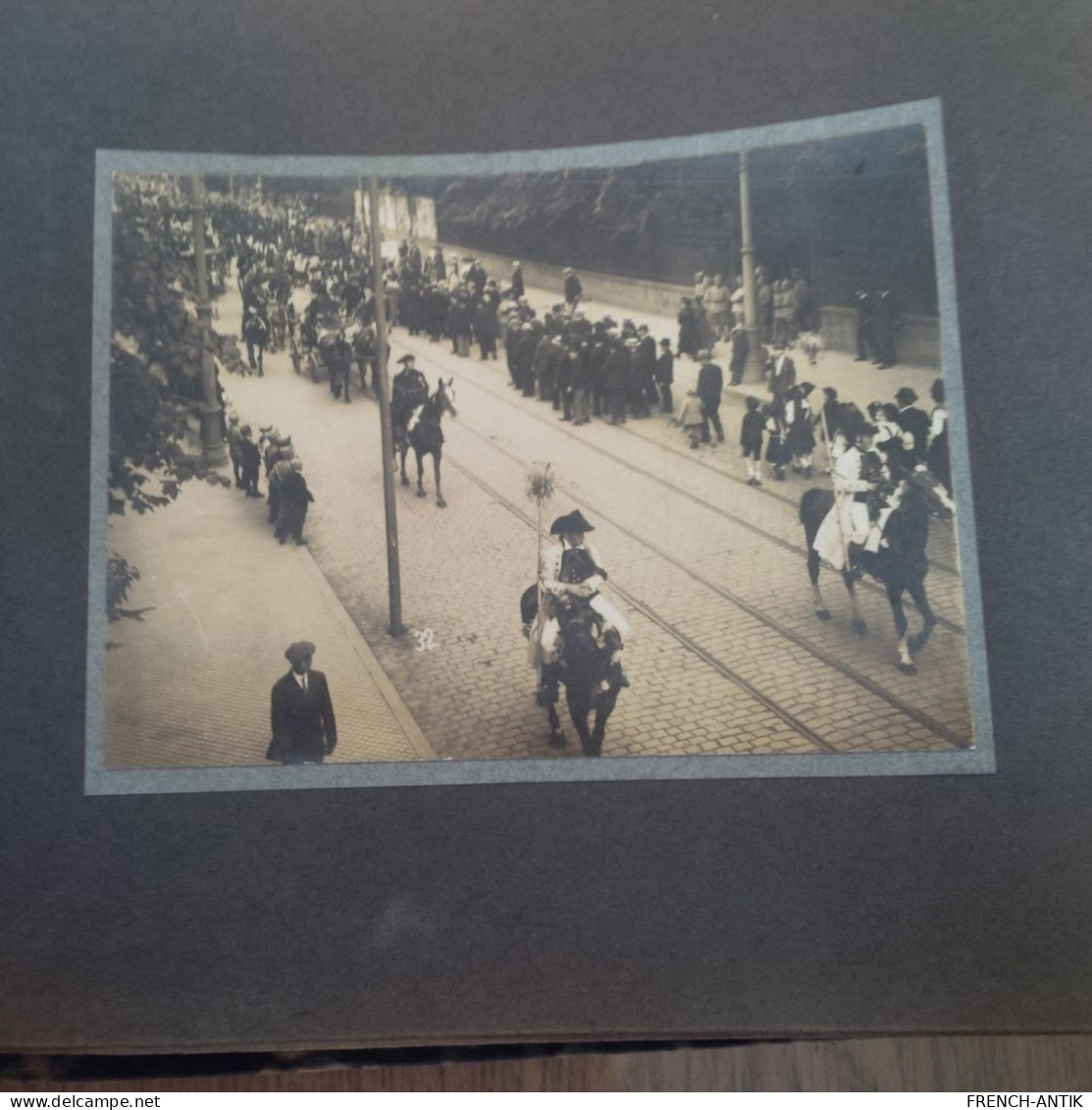 ALBUM PHOTO COLMAR 13 DOCUMENTS 14 JUILLET 1919 - Albums & Collections