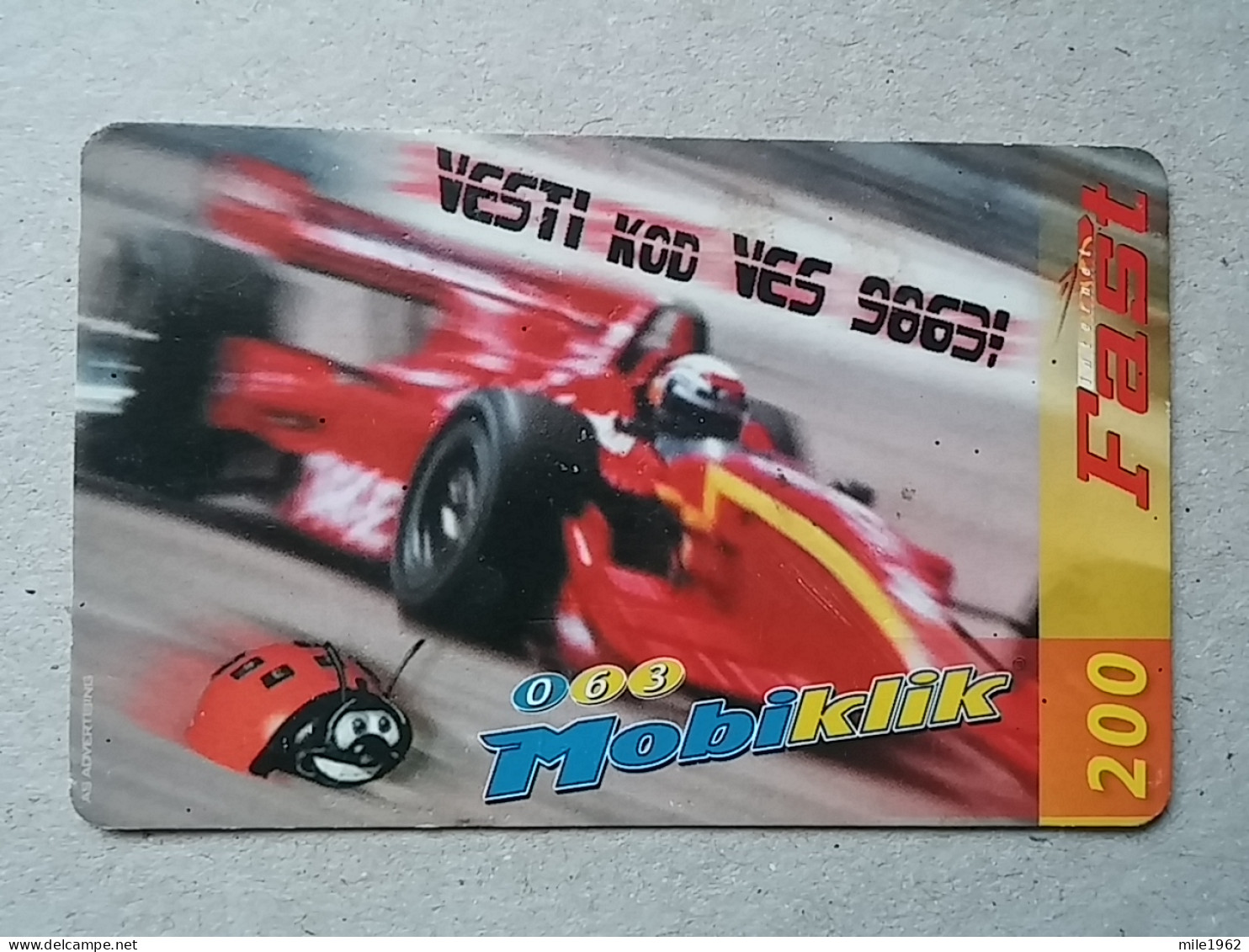 T-572 - SERBIA, Telecard, Télécarte, Phonecard, Halo Kartica, Formula 1 - Yugoslavia