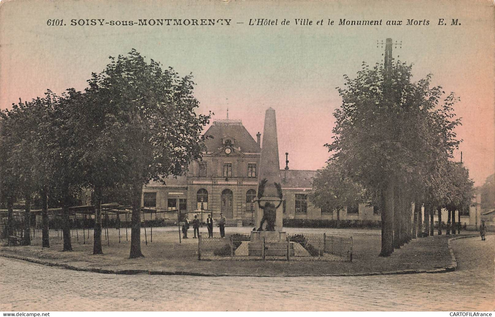 SOISY SOUS MONTMORENCY L'Hotel De Ville Et Le Monument Aux Morts - Soisy-sous-Montmorency