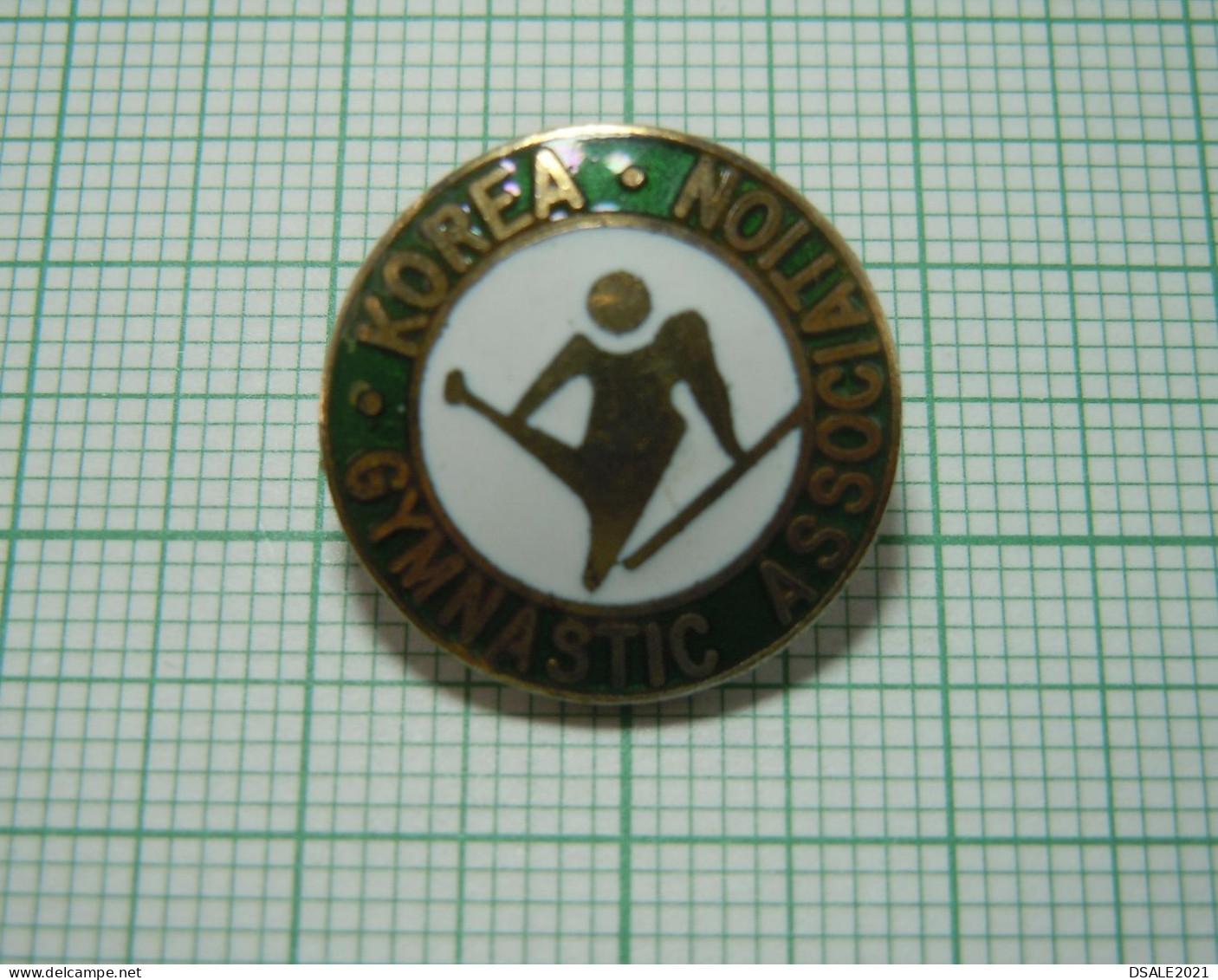 Corée KOREA Gymnastic Association (KGA), Gymnastique, Ginnastica, Turnen, Vintage Enamel Button Badge, Abzeichen  Ds1226 - Gymnastics