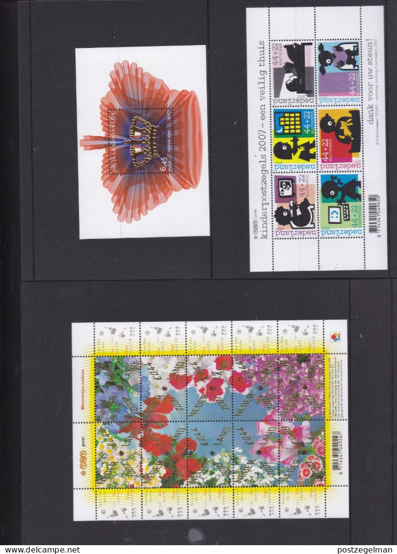 NEDERLAND, 2007, Mint Stamps/sheets Yearset, Official Presentation Pack ,NVPH Nrs. 2489/2549 - Komplette Jahrgänge