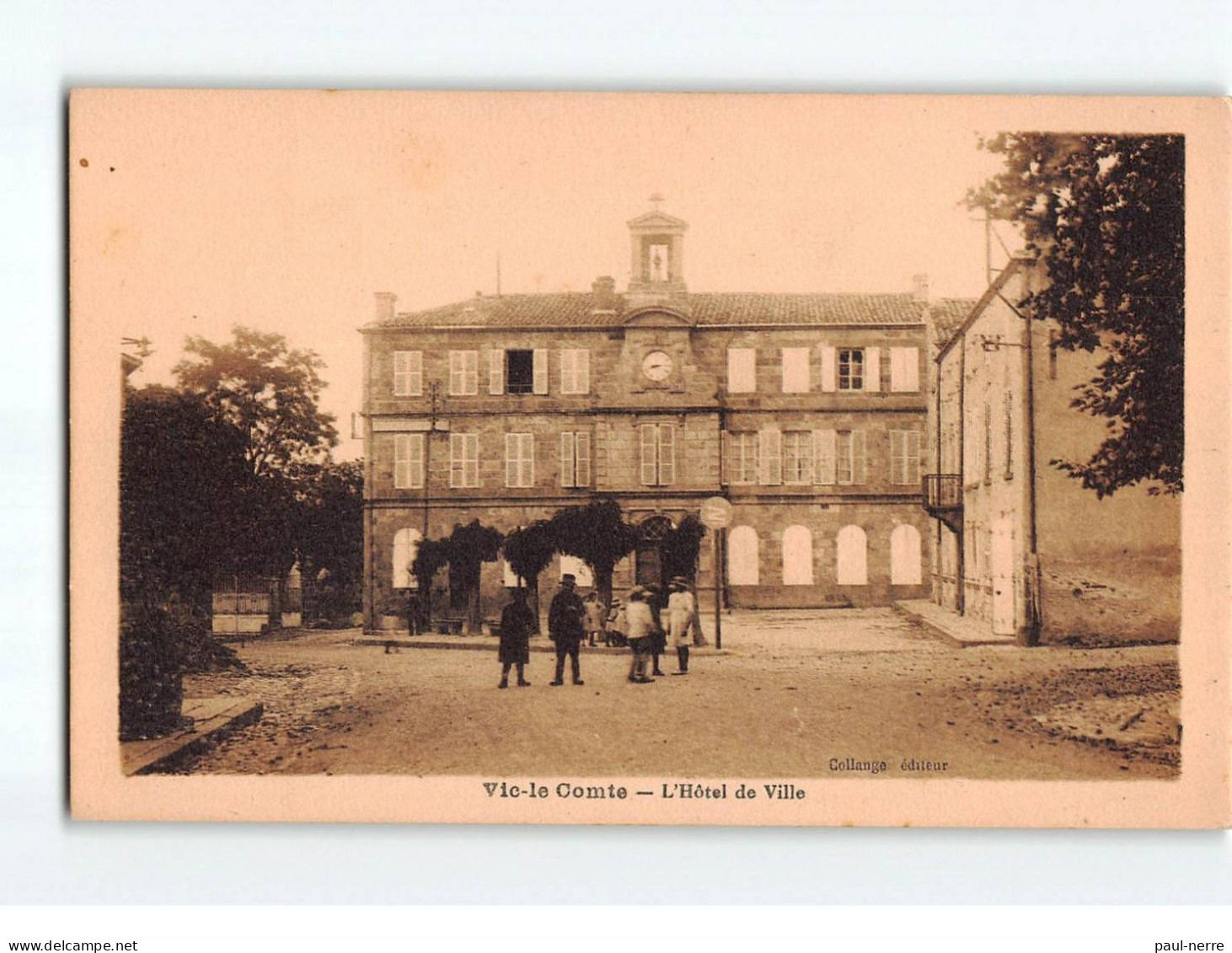 VIC LE COMTE : L'Hôtel De Ville - Très Bon état - Vic Le Comte