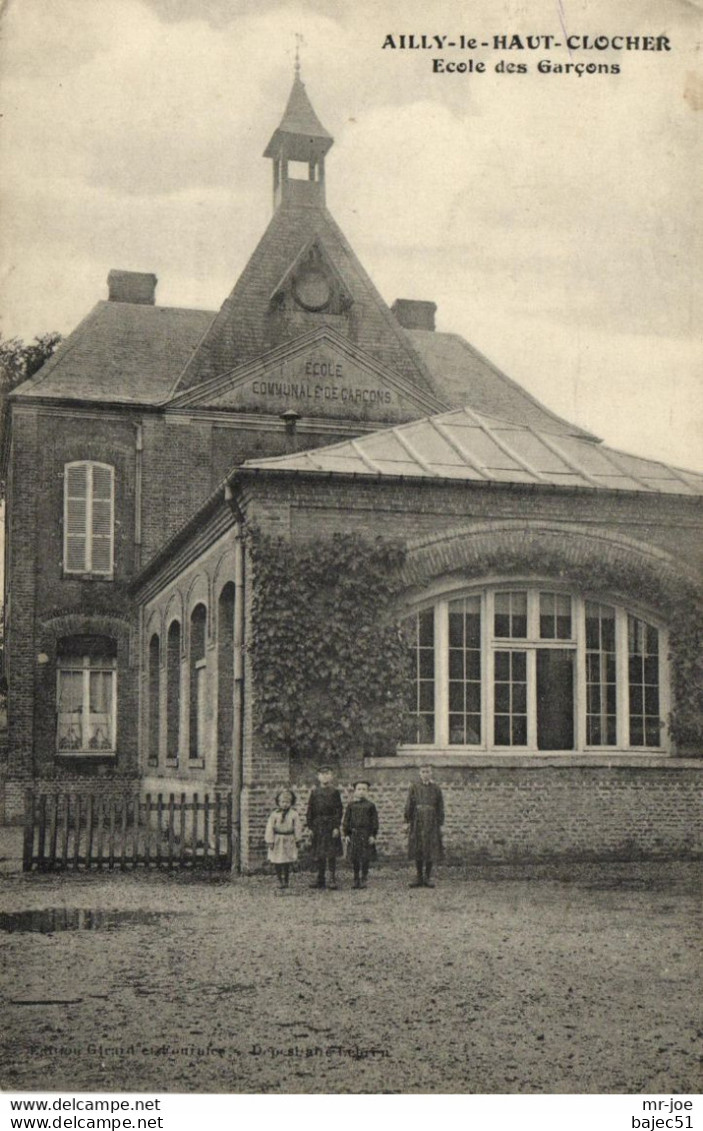 Ailly Le Haut Clocher - Ecole Des Garçons "écoliers" - Ailly Le Haut Clocher