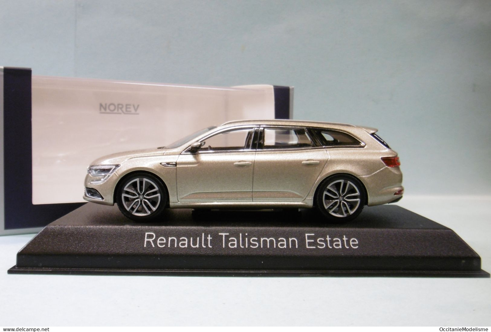 Norev - RENAULT TALISMAN ESTATE 2016 Beige Métallisé Réf. 517743 BO 1/43 - Norev