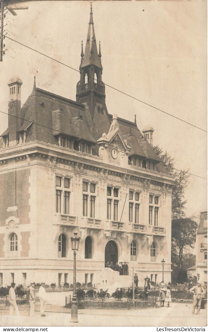 BATIMENTS ET ARCHITECTURE  - Vue Générale D'un Hôtel De Ville - Carte Postale Ancienne - Denkmäler