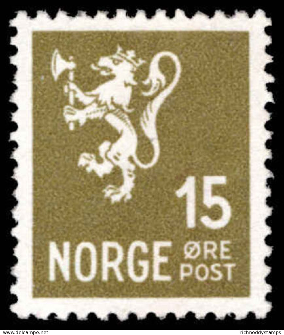 Norway 1937 15  Olive-green Unmounted Mint. - Unused Stamps