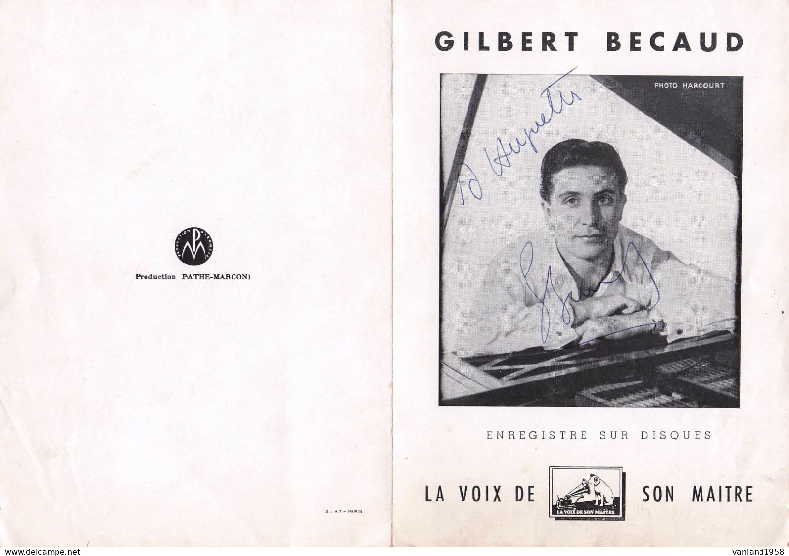 GILBERT BECAUD-autographe Sur Dépliant Pathé Marconi Format 13x 18 Cm - Cantantes Y Musicos