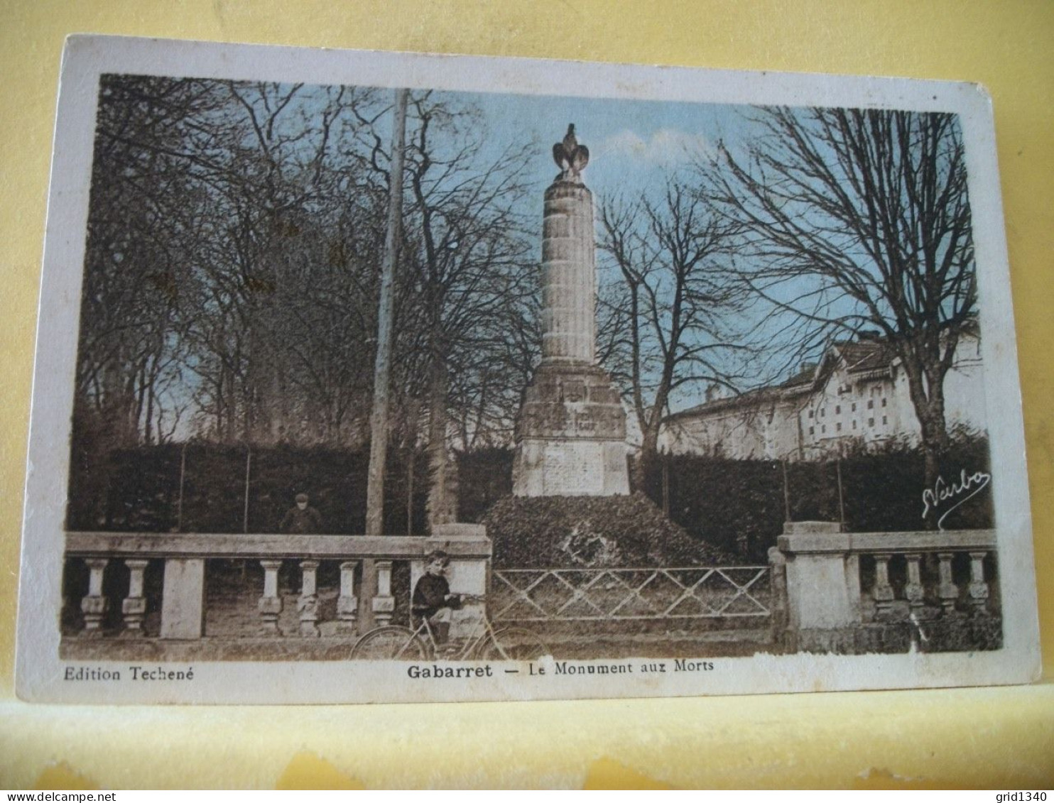 40 1148 CPA COLORISEE - AUTRE VUE DIFFERENTE N° 2 - 40 GABARRET - LE MONUMENT AUX MORTS. - Gabarret