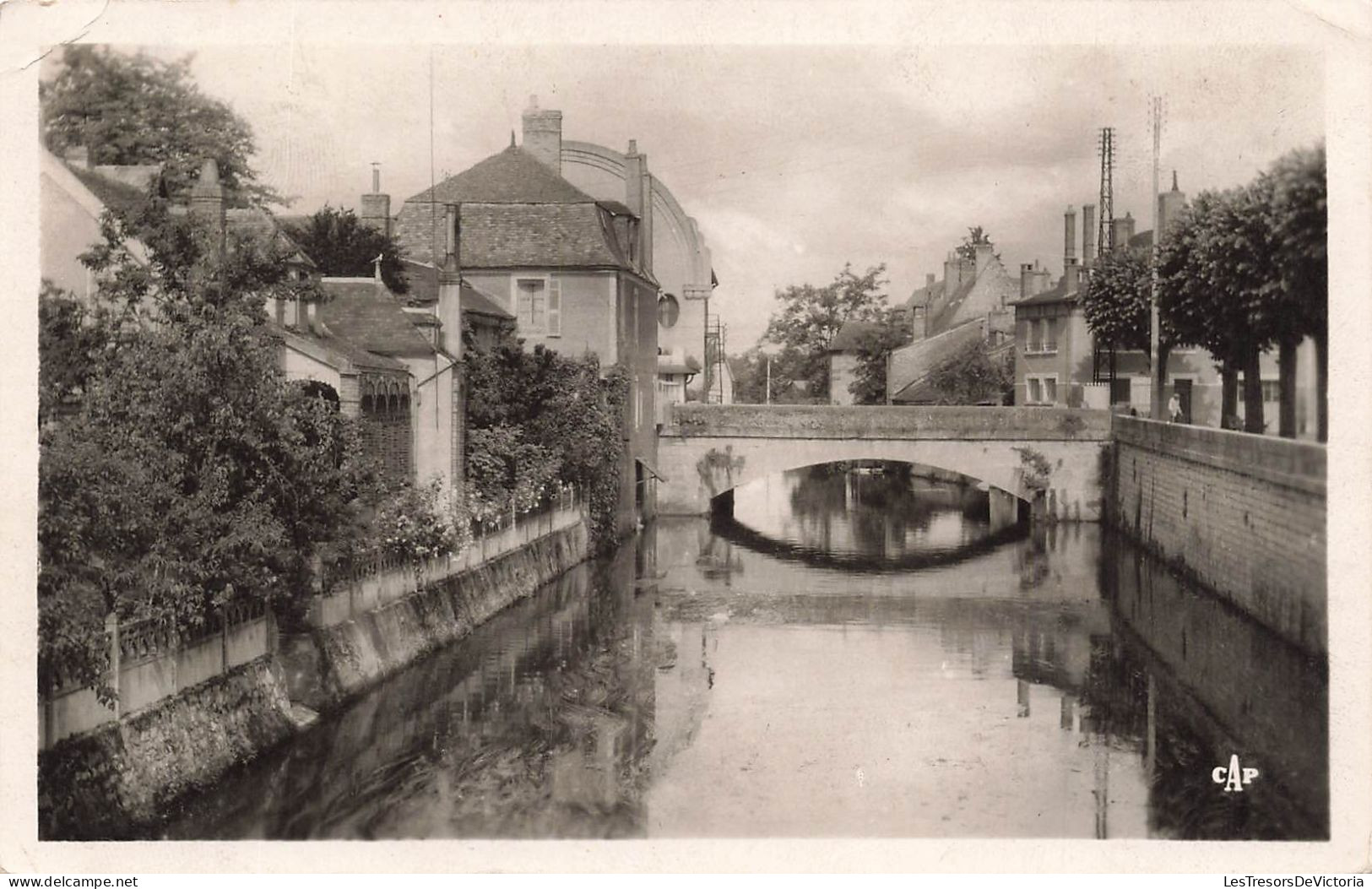 FRANCE - Cosne Sur Loire - Vue Sur Le Pont Du Nohain - Carte Postale Ancienne - Cosne Cours Sur Loire