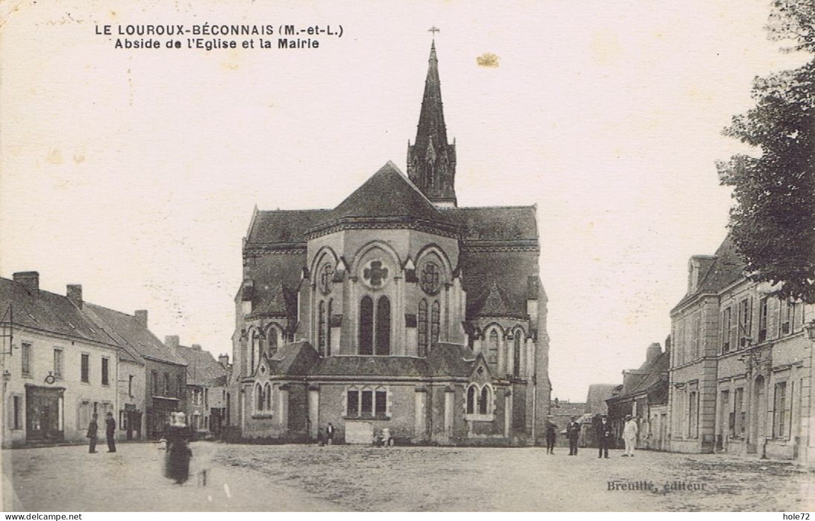 49 - Le Loroux-Béconnais (Maine-et-Loire) - L'Abside De L'Eglise Et La Mairie - Le Louroux Beconnais