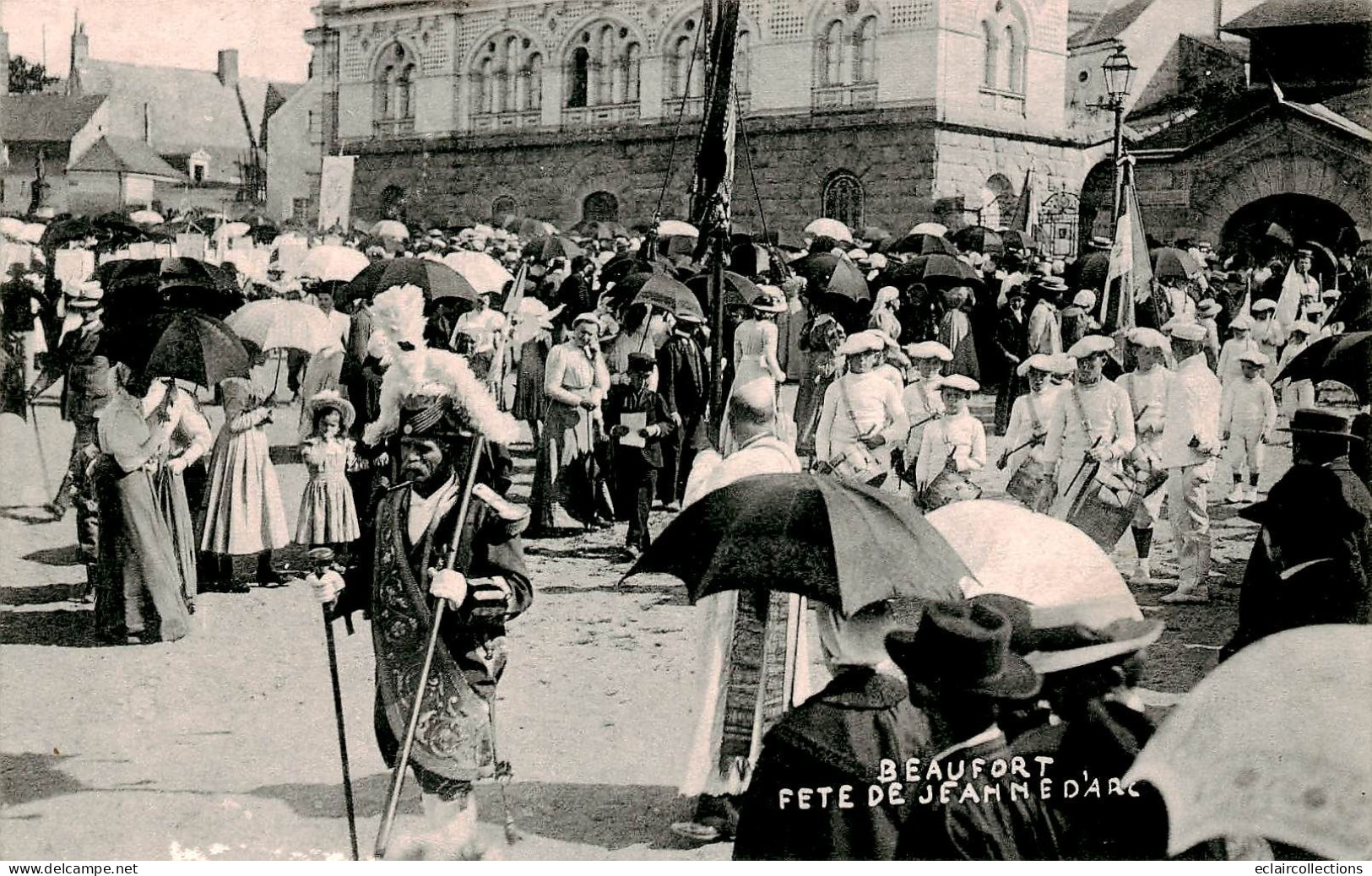 Beaufort En  Vallée       49       Fête De Jeanne D'Arc.  Garde  Suisse             (voir Scan) - Autres & Non Classés