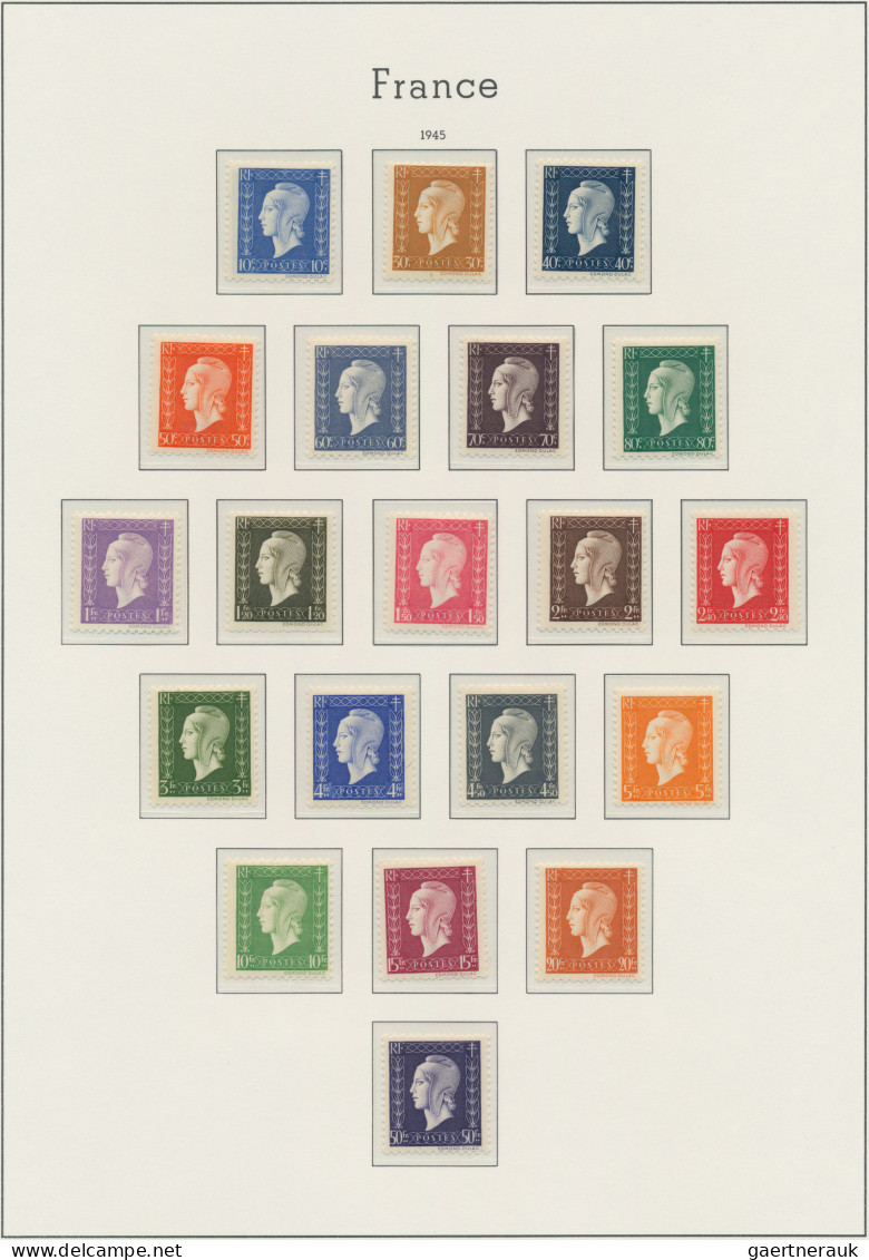 France: 1945/2007, A Decent Mint Collection In Six Blue Lighthouse Hingeless Alb - Sammlungen
